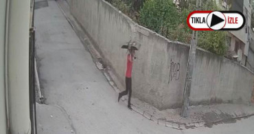 Adana'da Bir Hırsız Çaldığı Televizyonu Başının Üstünde Taşıdı