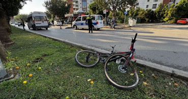 Adana'da Bisikletli Çocuğa Otomobil Çarptı