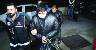 Adana'da Ehliyet Skandalı! Adını Yazamayanlara Bile Vermişler