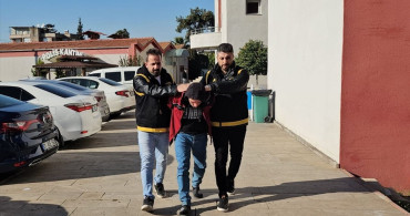 Adana'da Eşini Bıçaklayarak Öldüren Zanlı Tutuklandı