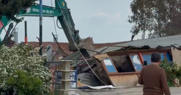 Adana’da Kaçak Yapı Yıkımları Devam Ediyor