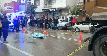 Adana'da Kamyon Çarpması Sonucu Yaşamını Yitiren Bir Kişi