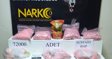 Adana'da Kapsamlı Uyuşturucu Operasyonu: 72 Bin Hap Ele Geçirildi