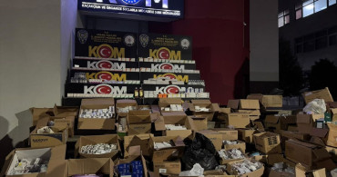 Adana'da Ruhsatsız Depoya Operasyon: 1 Milyon İlaç Ele Geçirildi