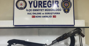 Adana'da Ruhsatsız Tüfek Bulunan Şahıs Tutuklandı