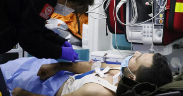 Adana'da Tartışan Sevgililer Birbirini Bıçakladı!