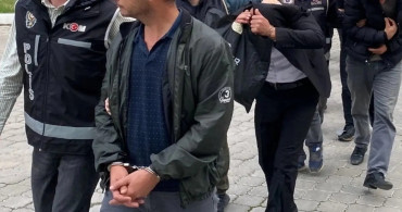 Adana'da uyuşturucu satarken yakalanan sanığa ağır yaptırım: 7 yıl 6 ay hapis ve 15 bin TL para cezası!