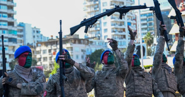 Adana'nın Kurtuluşunun 104. Yıl Dönümü Coşkuyla Kutlandı