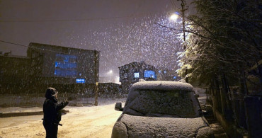Adana'nın Tufanbeyli İlçesinde Kar Yağışı Etkili Oldu