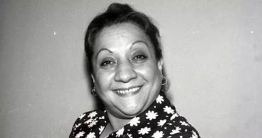 Adile Naşit Biyografi
