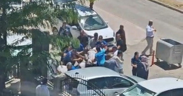 Adıyaman adliyesi önünde yumruklu kavga