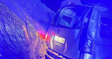 Adıyaman'da Hafif Ticari Araç Kazası: 2 Yaralı