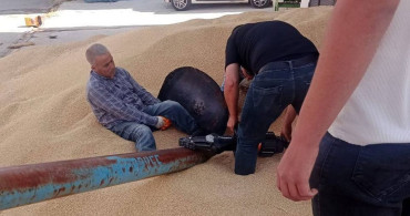 Adıyaman'da hububat elevatörüne ayağı sıkışan kişi hastaneye kaldırıldı