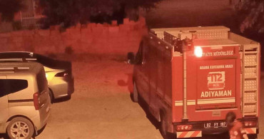 Adıyaman'da kedi, araç motoruna sıkıştı, itfaiye tarafından kurtarıldı