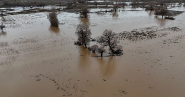 Adıyaman'da Sağanak Yağış Tarım Arazilerini Vurdu