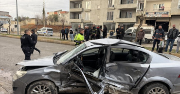 Adıyaman'da Trafik Kazası: 3 Yaralı
