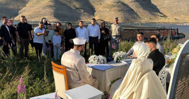 Adıyaman'daki yüzen adalarda tarihe geçen nikah töreni