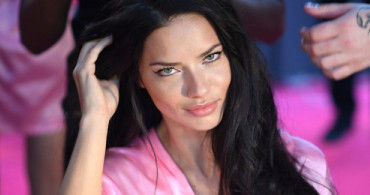 Adriana Lima'dan Metin Hara'lı Aşk Pozu!