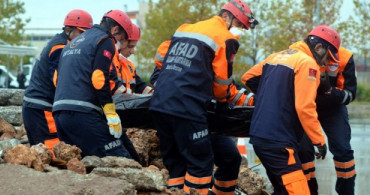 AFAD Görevlisinin Enkaz Altındayken Konuştuğu Depremzede Kurtarıldı