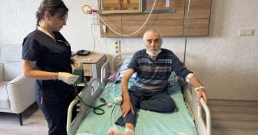 Afyonkarahisar Devlet Hastanesi'nde Şeker Hastasının Ayağı Kurtarıldı