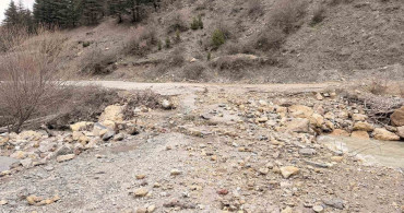 Afyonkarahisar'da Aşırı Yağışlar Sonrası Heyelan Korkuttu