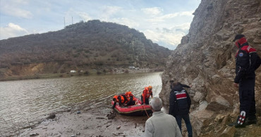 Afyonkarahisar'da Baraj Göletine Düşen Genç Boğuldu