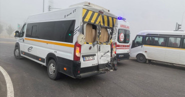 Afyonkarahisar'da Feci Trafik Kazası: 20 Yaralı