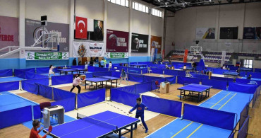 Afyonkarahisar'da Masa Tenisi Şampiyonları Belli Oldu