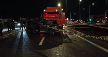 Afyonkarahisar'da Tır ile Otomobil Çarpıştı: 7 Yaralı