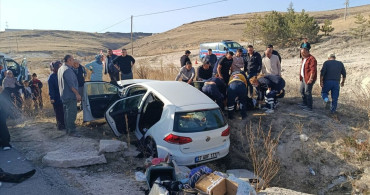 Afyonkarahisar'da Trafik Kazası: 1 Ölü, 2 Yaralı