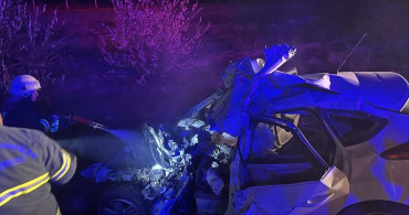 Afyonkarahisar'da Trajik Kaza: Beton Mikseri ile Otomobil Çarpıştı