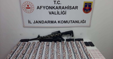 Afyonkarahisar'da Uyuşturucu Operasyonu: 4 Şüpheli Tutuklandı