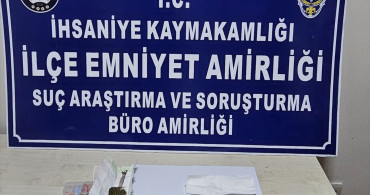 Afyonkarahisar'da Uyuşturucu Operasyonu: İki Şüpheli Yakalandı
