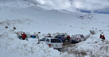 Ağrı Dağı'nda Kaybolan Kadın Dağcı İçin Arama Çalışmaları Başlatıldı