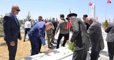 Ağrı’da 15 Temmuz’un 10. yılında şehitlik ziyareti ve gazi ailesine anlamlı buluşma