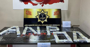 Ağrı'da Durdurulan Araçta 21 Kilogram Eroin Bulundu