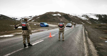 Ağrı'da Huzur Uygulaması: 21 Aranan Şahıs Yakalandı