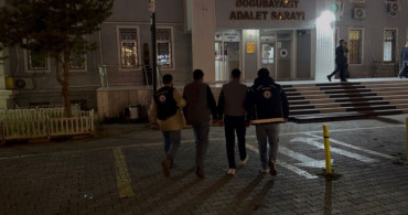 Ağrı'da Metruk Evde 14 Düzensiz Göçmen Ele Geçirildi