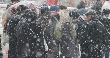 Ağrı'da Yoğun Kar Yağışı Hayatı Olumsuz Etkiliyor