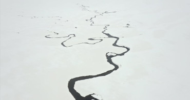 Ağrı'nın Karla Kaplı Menderesleri Görsel Şölene Dönüştü
