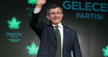 Ahmet Davutoğlu'nun Koronavirüs Testi Pozitif Çıktı
