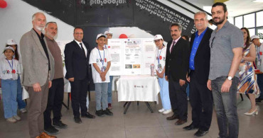 Ahmet Karahan Ortaokulu'nda 4006 Bilim Fuarı Düzenlendi