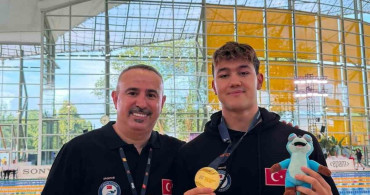 Ahmet Mete Boylu Avrupa Gençler Yüzme Şampiyonu oldu