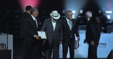 Ahmet Ürkmezgil'den Birlik Vurgusu: "Siyah-beyaz Bayrağı Hep Birlikte Daha Yükseklere Taşıyacağız"