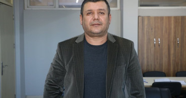 Ahşap Meraklısı Müdür Okul Mobilyalarını Kendisi Yapıyor