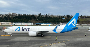 AJet'in Filosu Gençleşiyor: Yeni Boeing 737-8 MAX Uçağı İstanbul'da