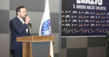 AK Parti Elazığ teşkilatı il danışma meclisi toplantısında bir araya geldi