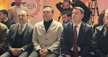 AK Parti Gençlik Kolları Genel Başkanı İbiş Kocaeli'de Gençlerle Buluştu