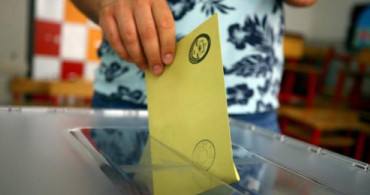 Ak Parti Hakkari'de 8 Belediyeden 6'sını Kazandı