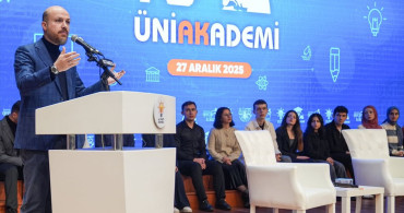 AK Parti İstanbul İl Gençlik Kolları 'ÜniAKademi' Programını Gerçekleştirdi